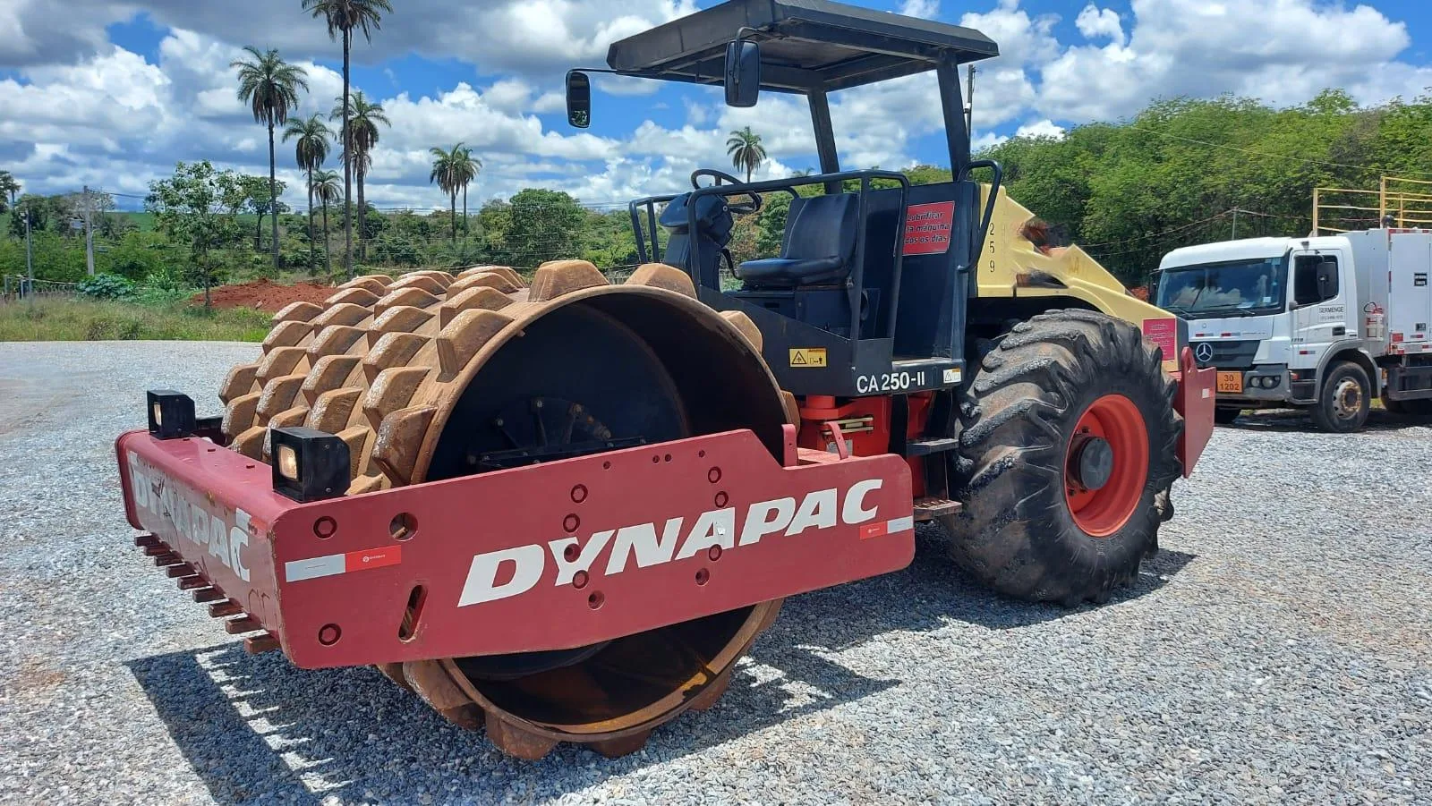 Rolo Compactador Dynapac CA25